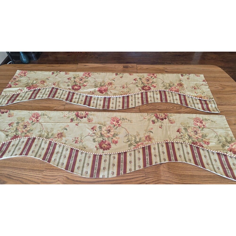 Country Curtains  Floral  Beige 100% Cotton Made in USA Pair 52"x14" Discontinue